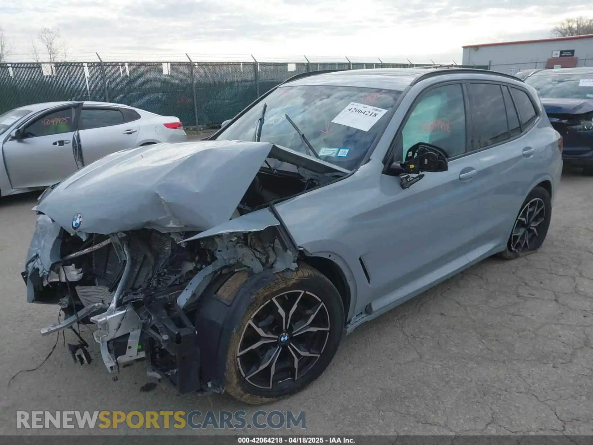 2 Photograph of a damaged car 5UX53DP06P9P05626 BMW X3 2023