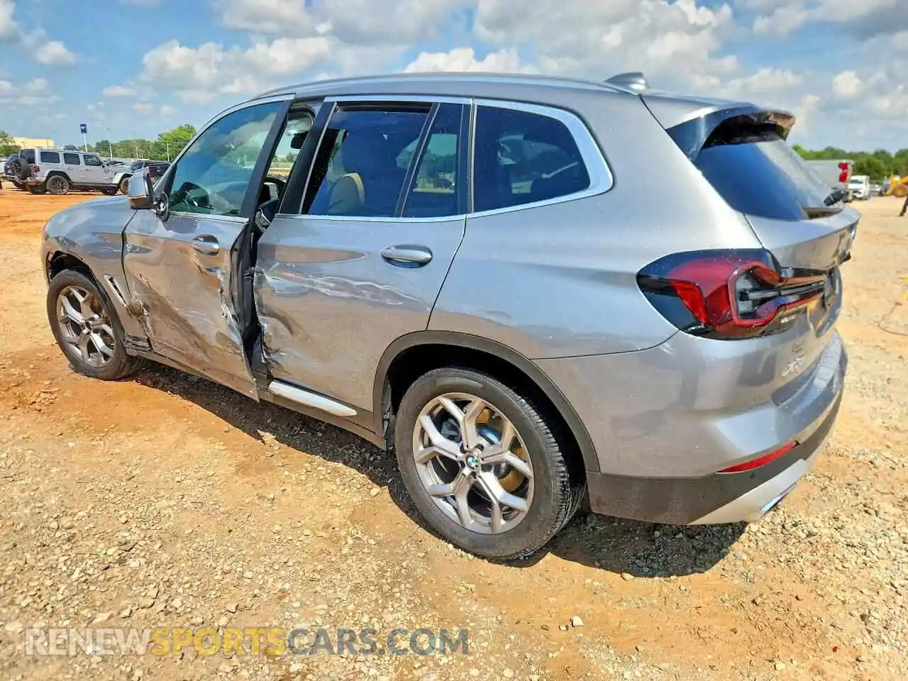 2 Photograph of a damaged car 5UX53DP06P9R49907 BMW X3 2023