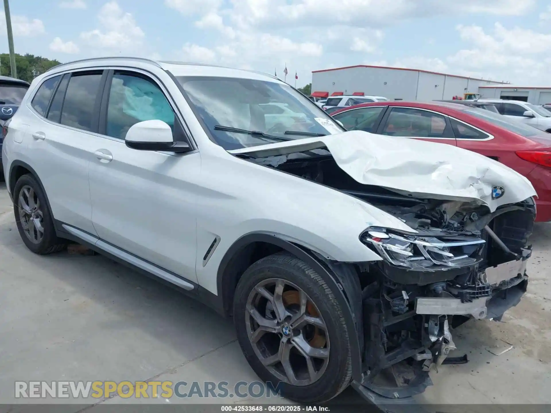 1 Photograph of a damaged car 5UX53DP06P9R82311 BMW X3 2023