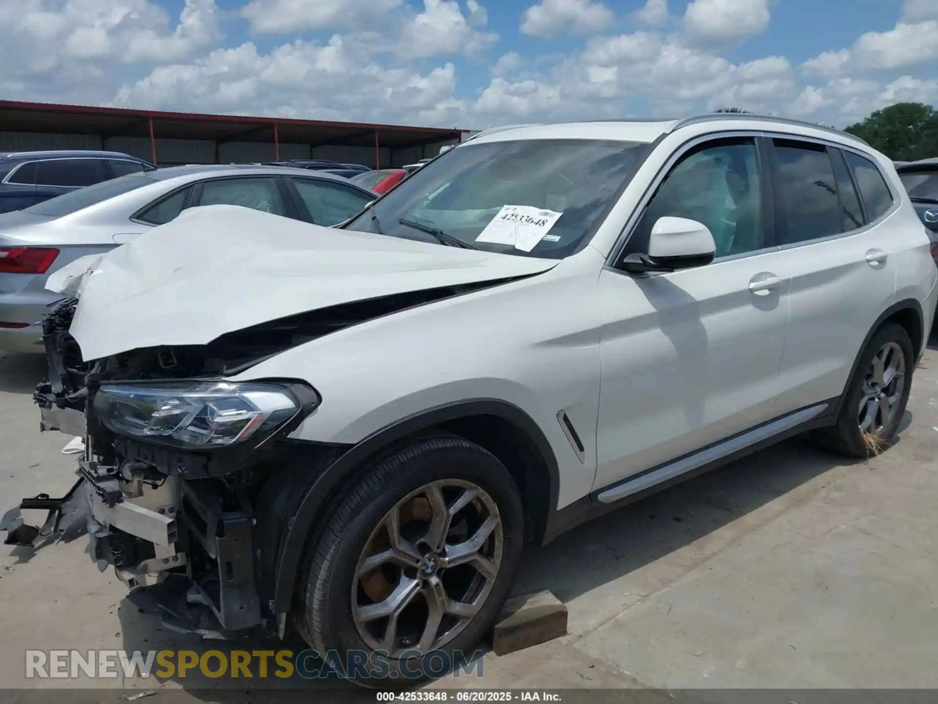 2 Photograph of a damaged car 5UX53DP06P9R82311 BMW X3 2023