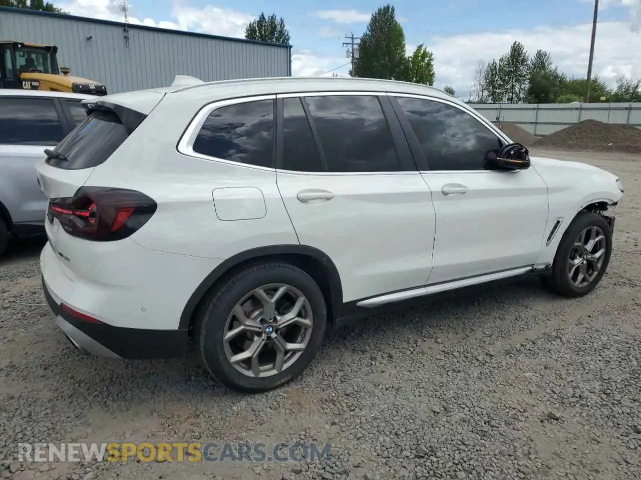 3 Photograph of a damaged car 5UX53DP07P9P39896 BMW X3 2023