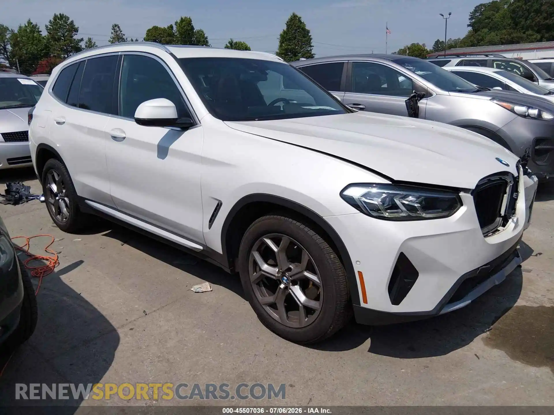 1 Photograph of a damaged car 5UX53DP07P9S68851 BMW X3 2023