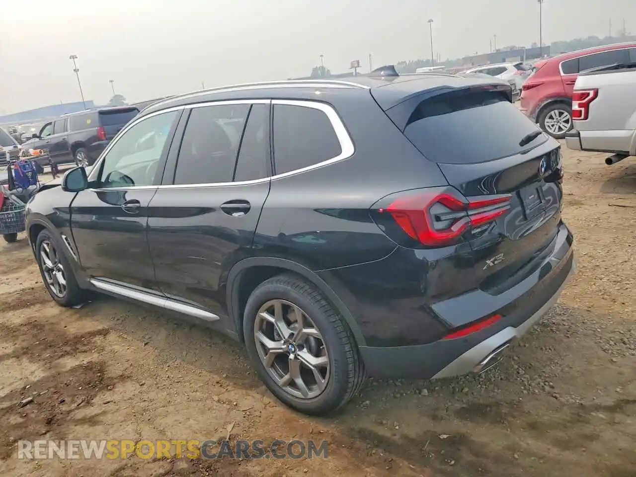 2 Photograph of a damaged car 5UX53DP08P9N63344 BMW X3 2023