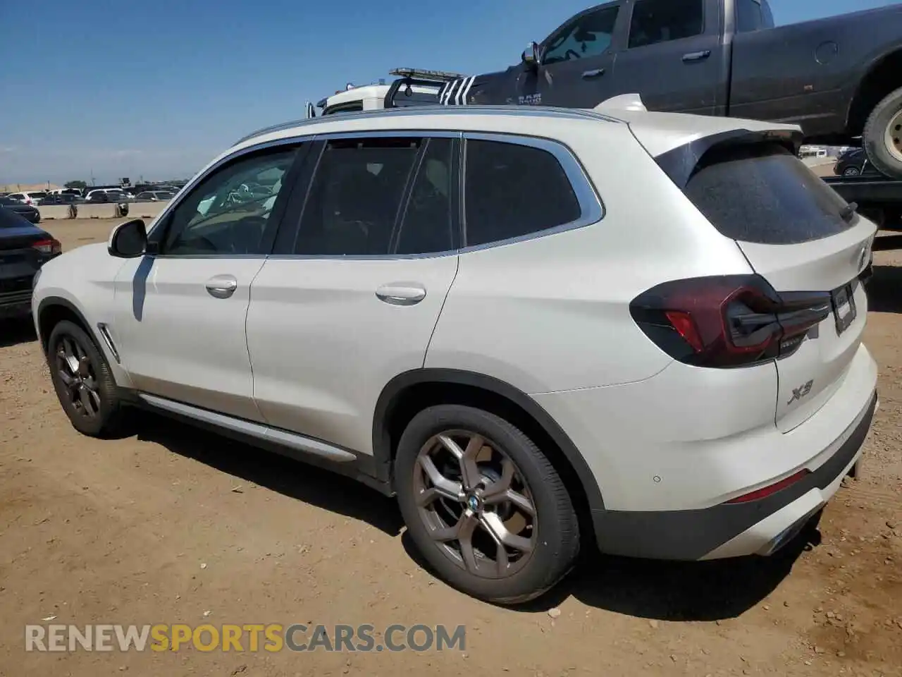 2 Photograph of a damaged car 5UX53DP08P9P46968 BMW X3 2023