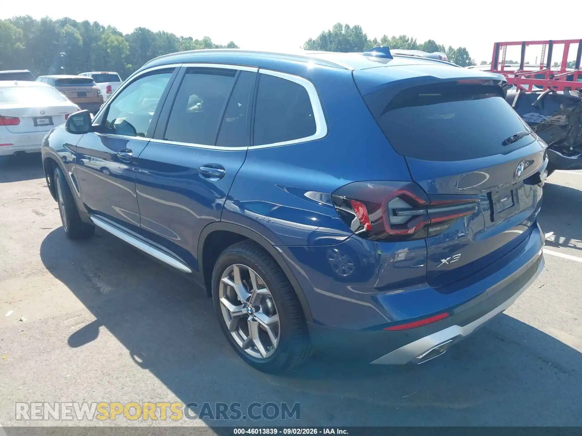 3 Photograph of a damaged car 5UX53DP0XP9P09310 BMW X3 2023