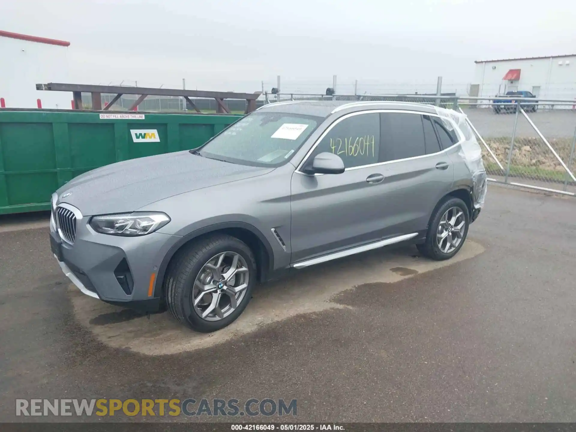 2 Photograph of a damaged car 5UX53DP0XP9R19180 BMW X3 2023