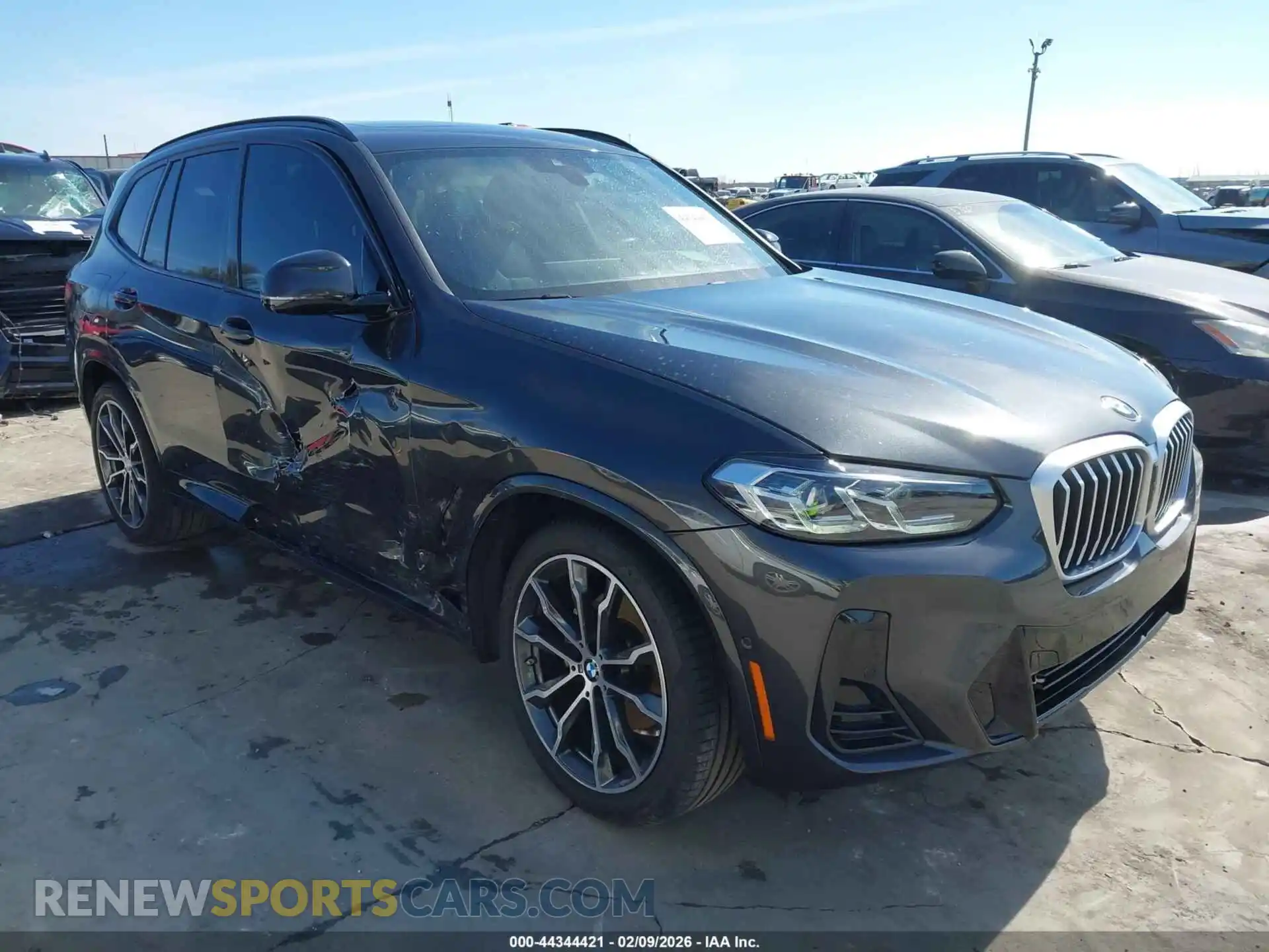 1 Photograph of a damaged car 5UX53DP0XP9R64202 BMW X3 2023