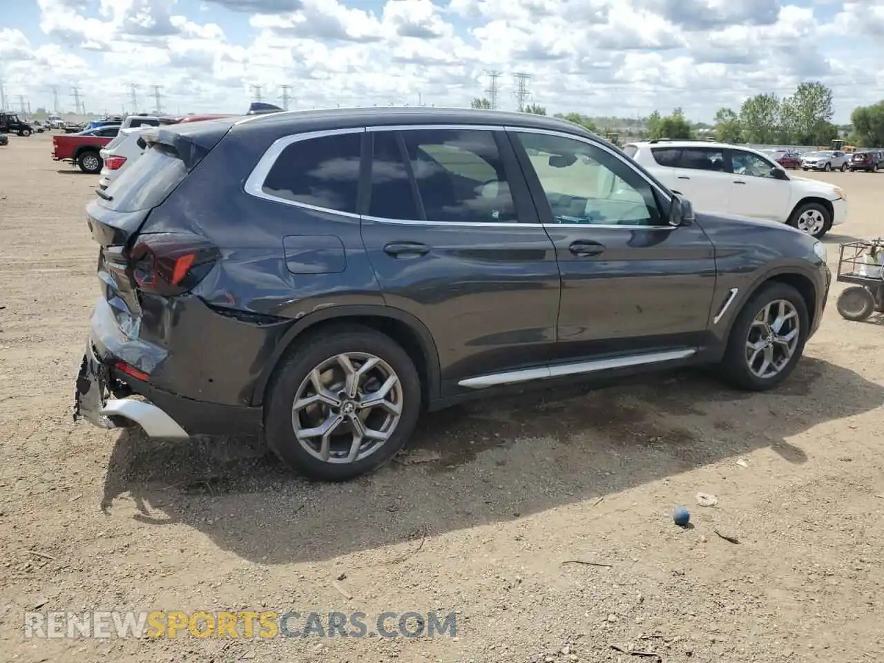 3 Photograph of a damaged car 5UX53DP0XP9S18879 BMW X3 2023