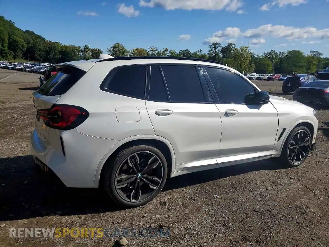 3 Photograph of a damaged car 5UX83DP06P9P54967 BMW X3 2023