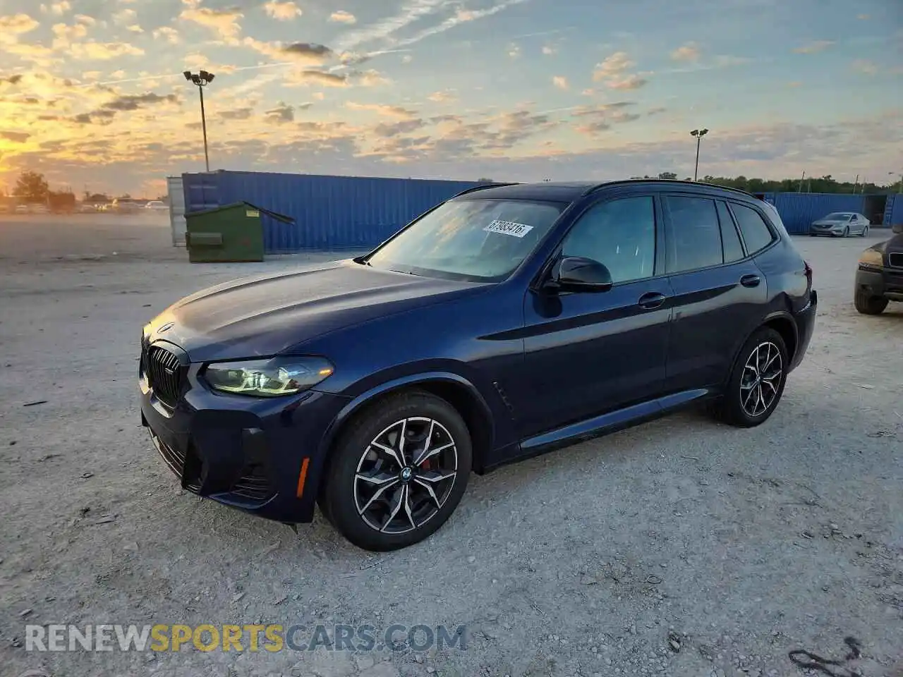 1 Photograph of a damaged car 5UX83DP0XP9T32345 BMW X3 2023