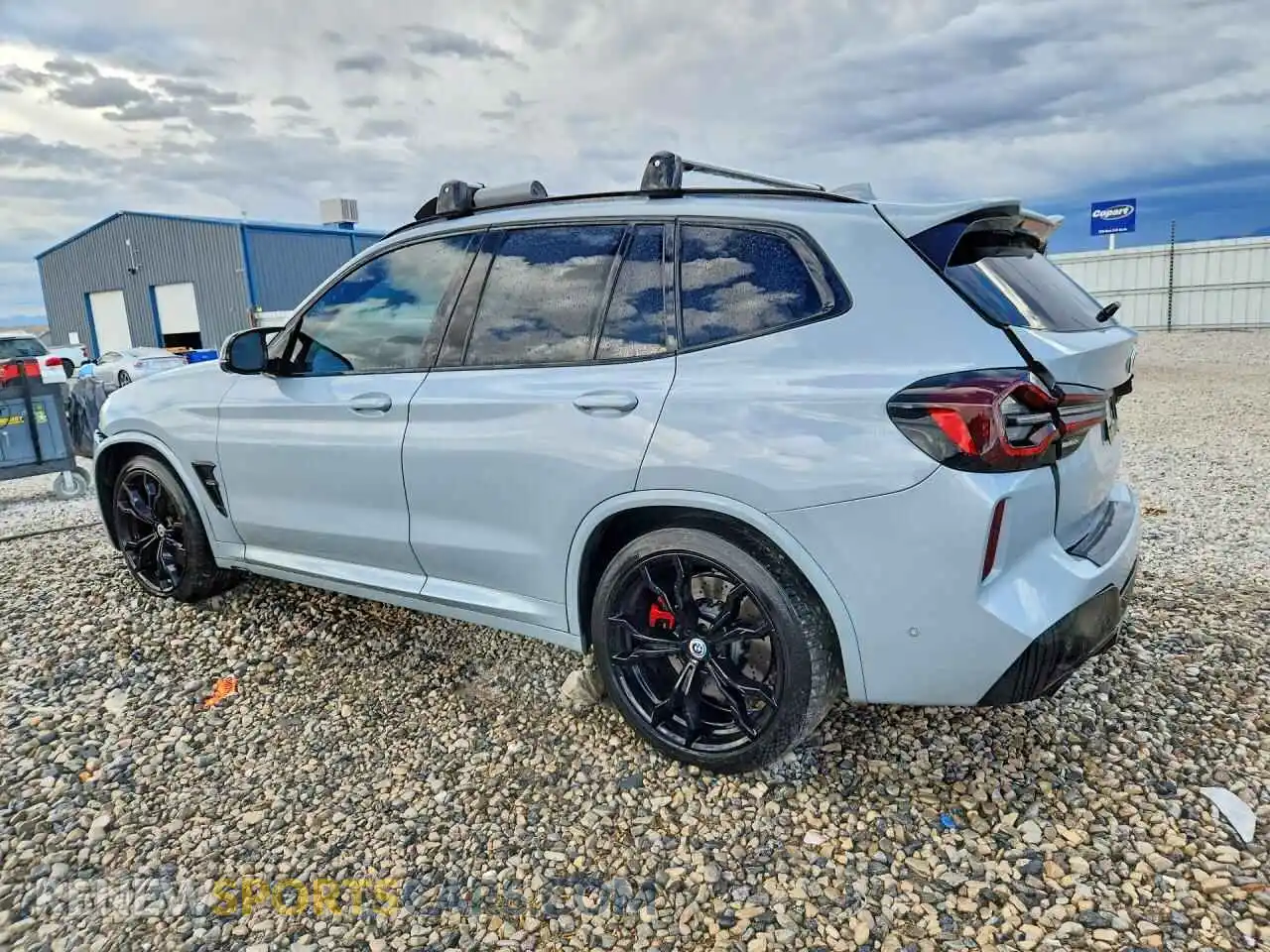 2 fotografías del automóvil dañado 5YM13EC00P9P71205 BMW X3 2023