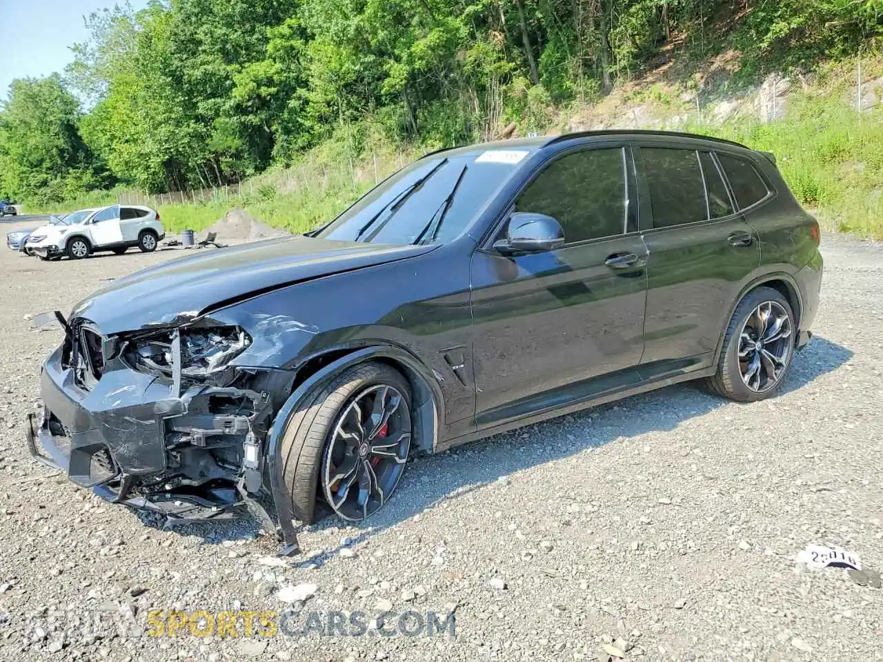 1 Photograph of a damaged car 5YM13EC04P9R81337 BMW X3 2023