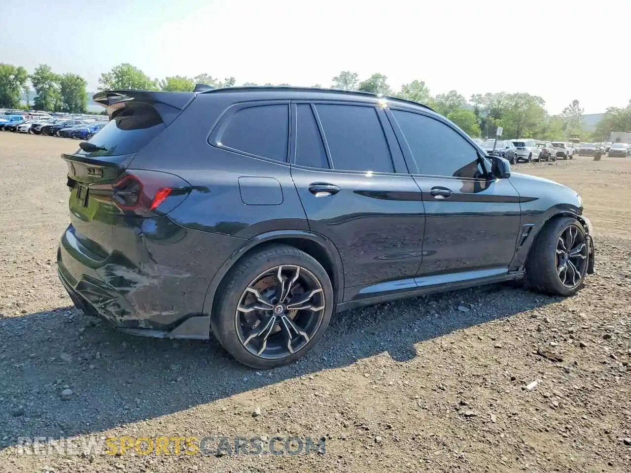 3 Photograph of a damaged car 5YM13EC04P9R81337 BMW X3 2023