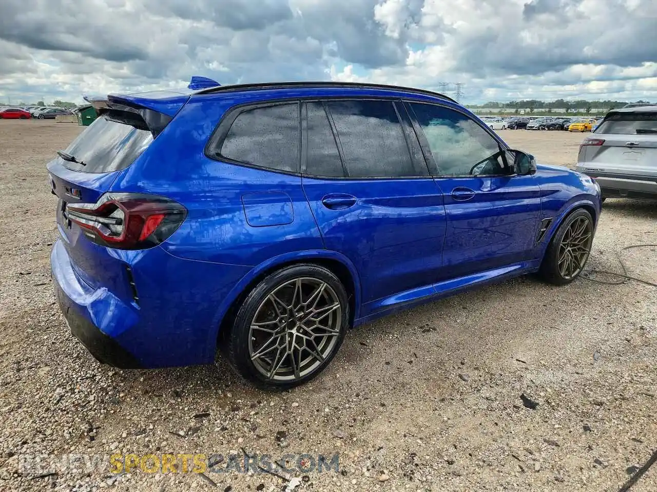 3 fotografías del automóvil dañado 5YM13EC07P9R92963 BMW X3 2023