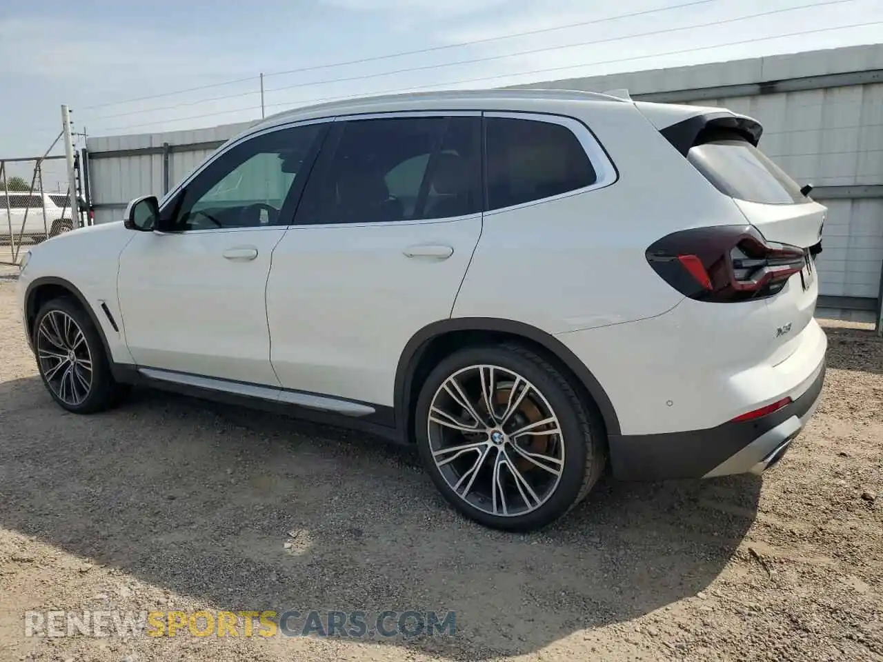 2 Photograph of a damaged car 5UX43DP00R9T51388 BMW X3 2024