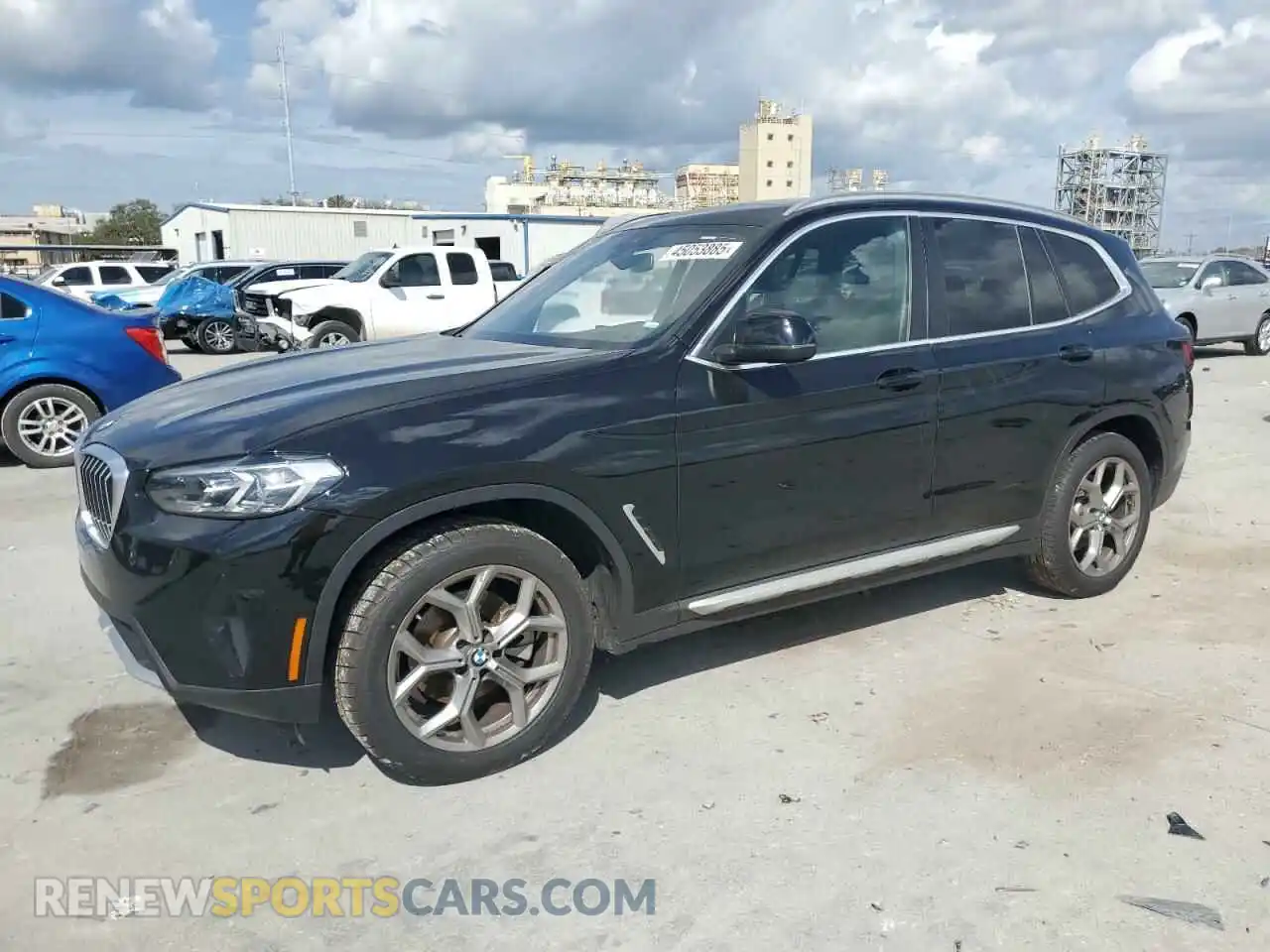 1 Photograph of a damaged car 5UX43DP00R9U52981 BMW X3 2024
