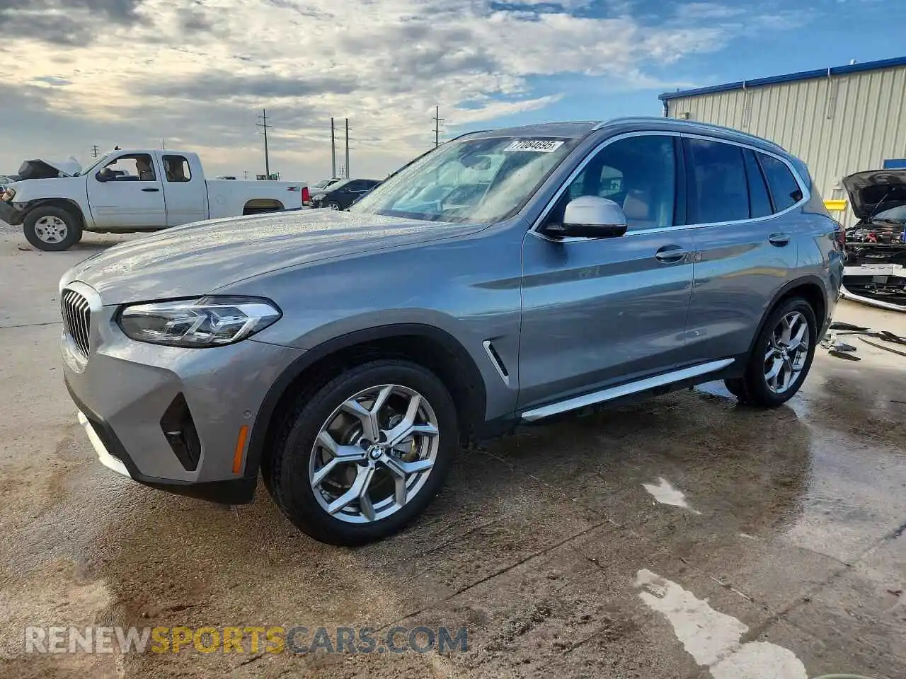 1 Photograph of a damaged car 5UX43DP00R9W28976 BMW X3 2024