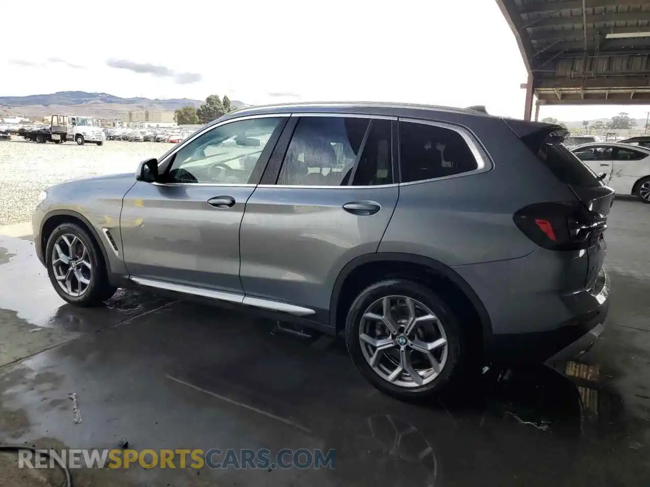 2 Photograph of a damaged car 5UX43DP02R9V34677 BMW X3 2024