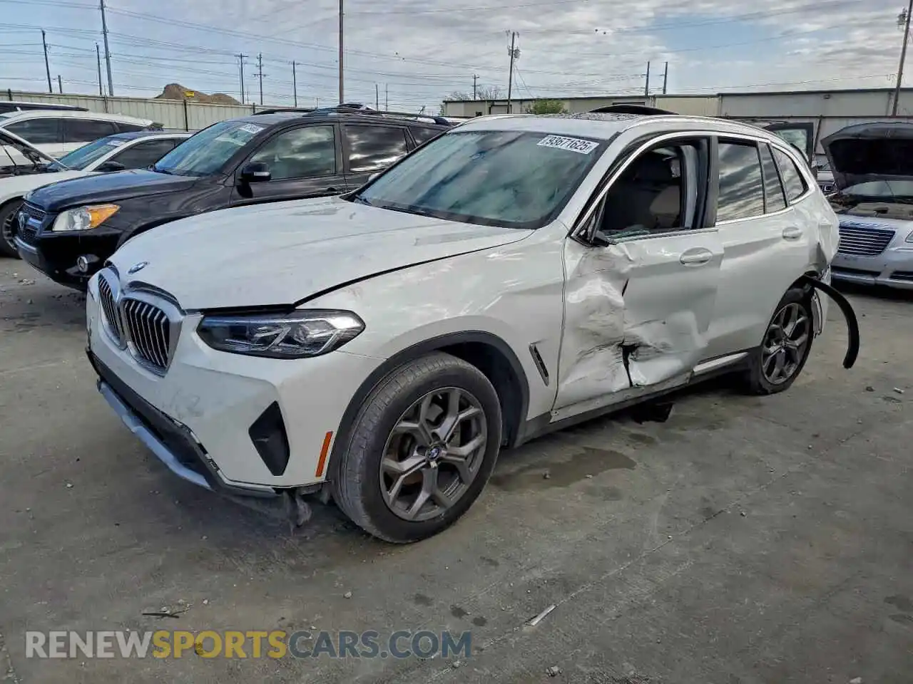 1 Photograph of a damaged car 5UX43DP02R9W89858 BMW X3 2024