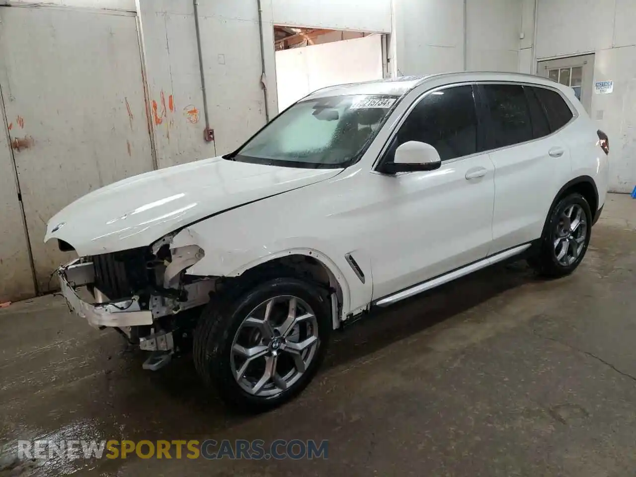 1 Photograph of a damaged car 5UX43DP02R9X15522 BMW X3 2024
