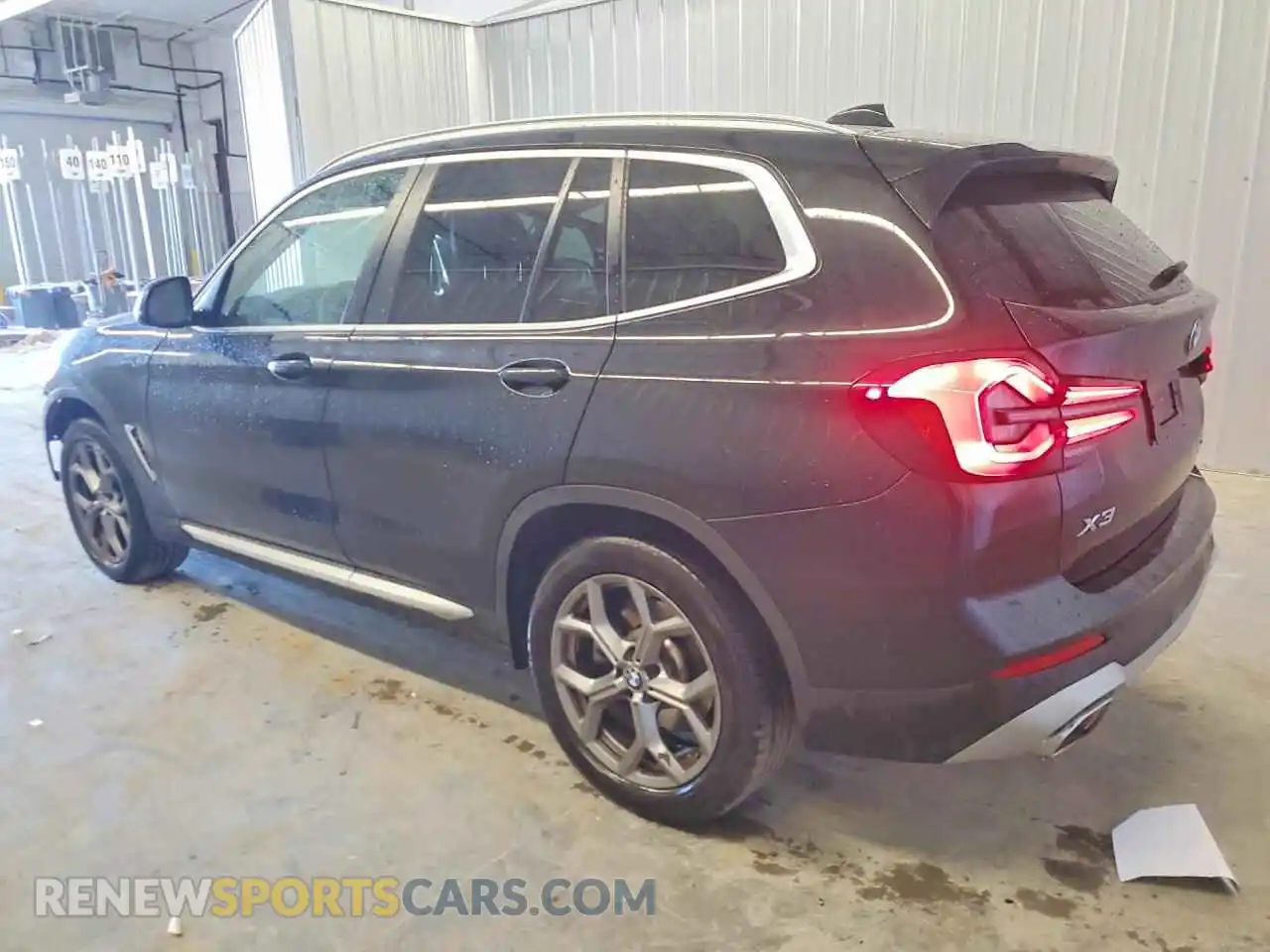 2 Photograph of a damaged car 5UX43DP02R9X15598 BMW X3 2024