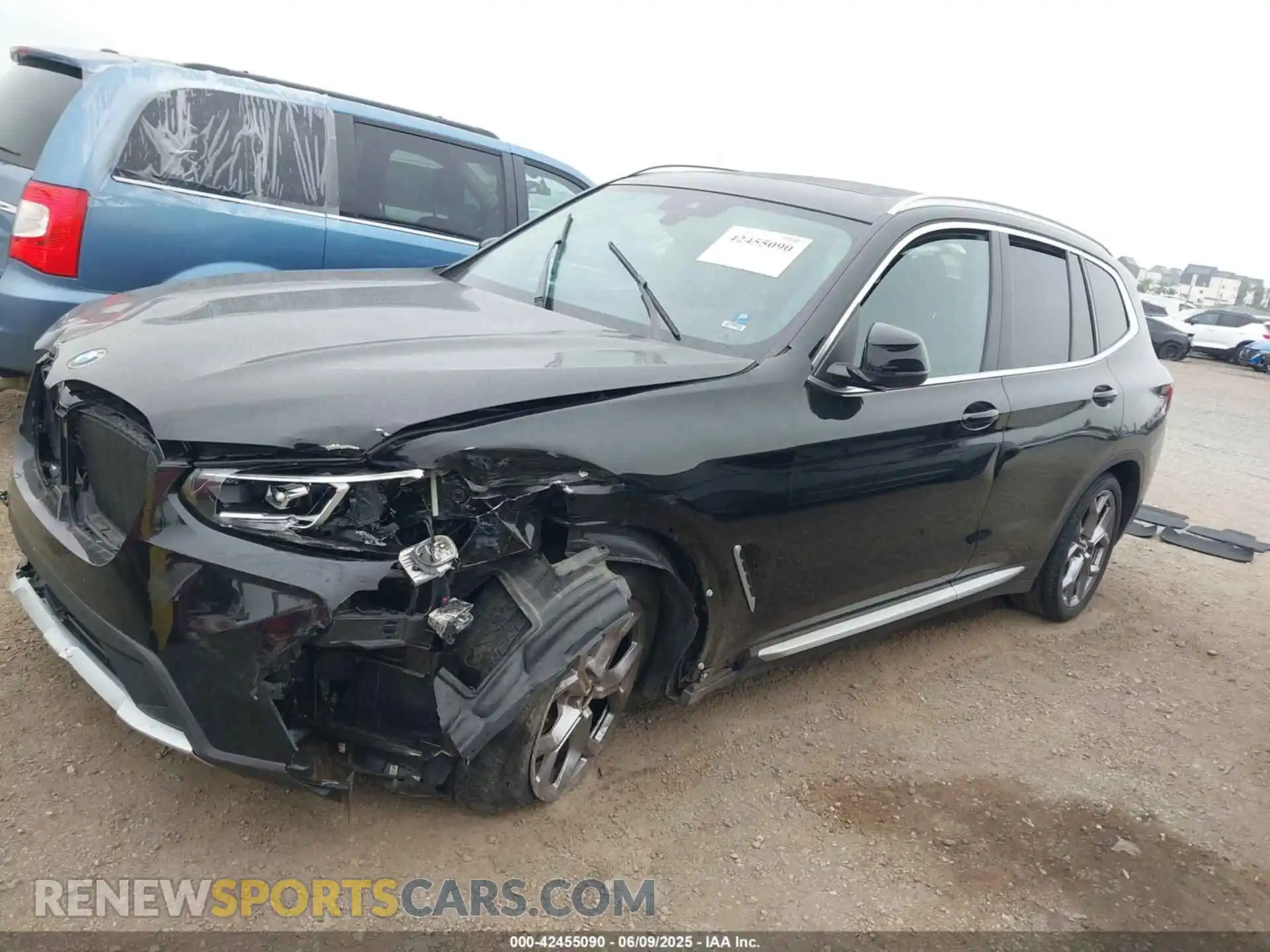 2 Photograph of a damaged car 5UX43DP03R9T57010 BMW X3 2024