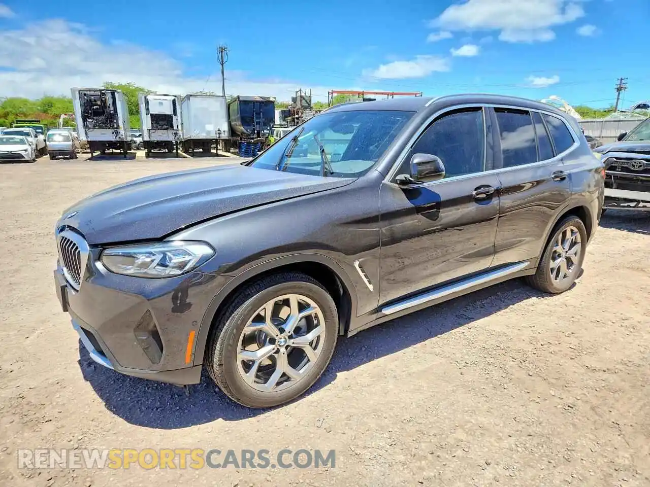1 Photograph of a damaged car 5UX43DP03R9T88113 BMW X3 2024