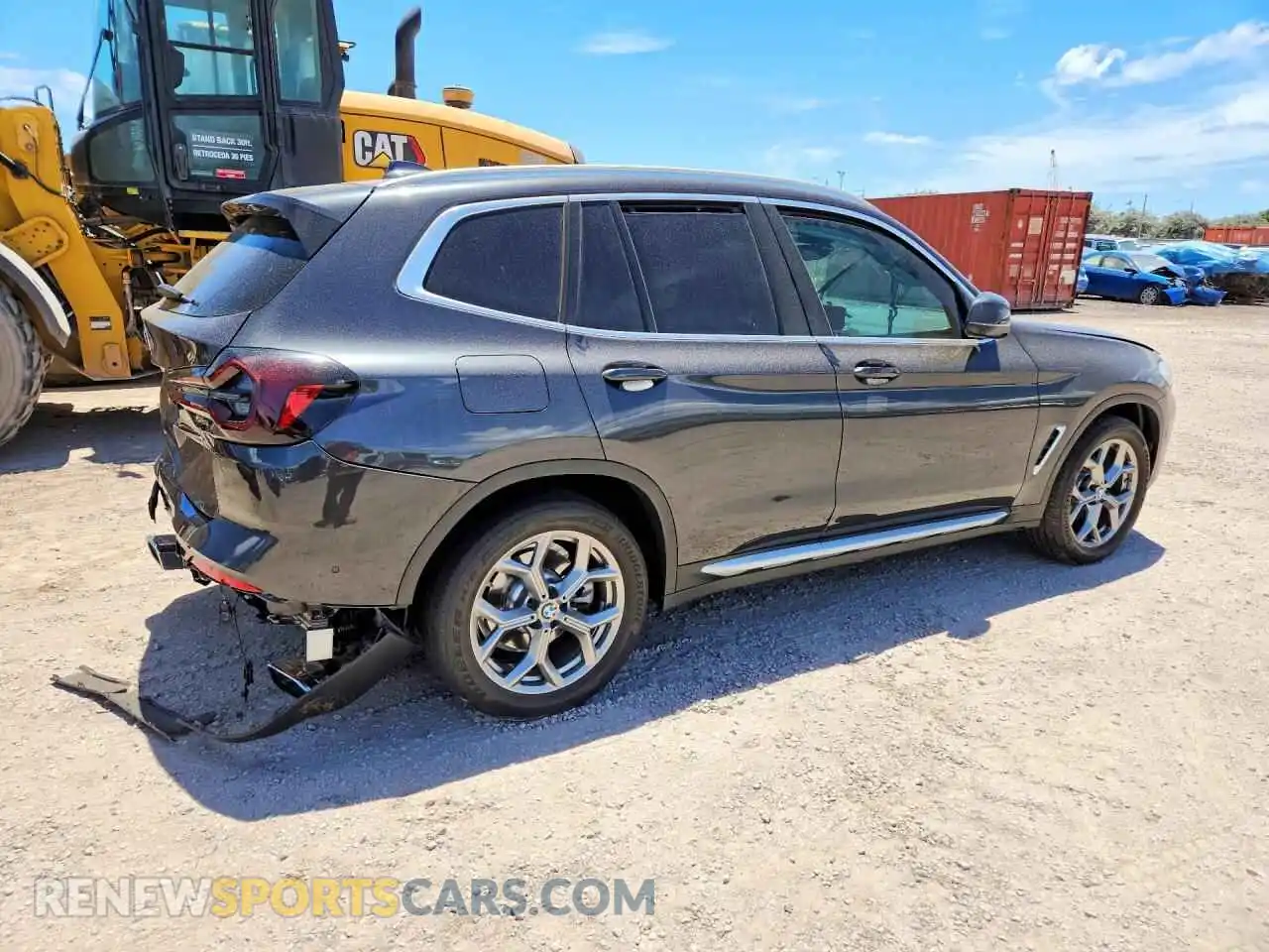 3 Photograph of a damaged car 5UX43DP03R9T88113 BMW X3 2024
