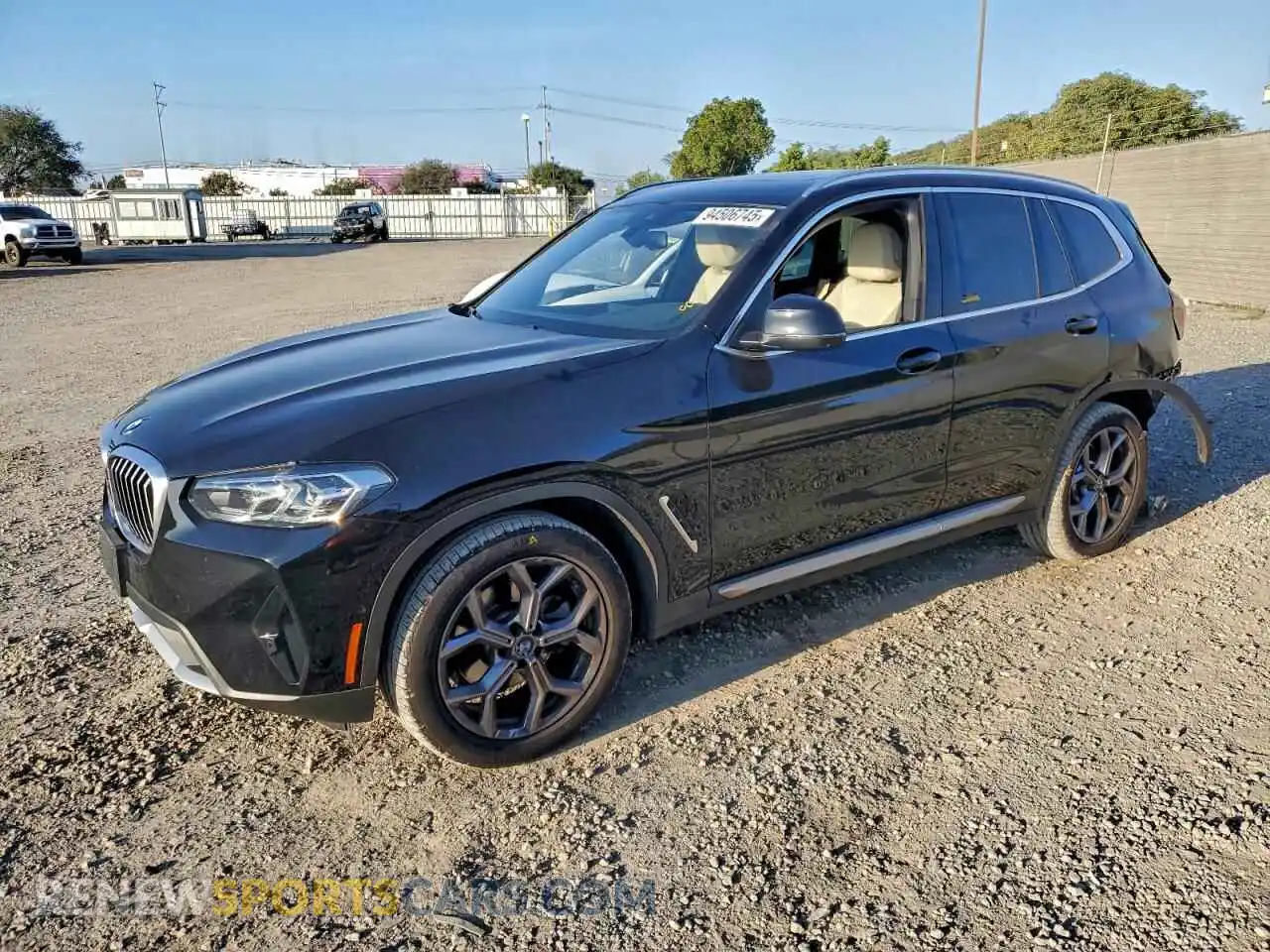 1 Photograph of a damaged car 5UX43DP03R9U60895 BMW X3 2024