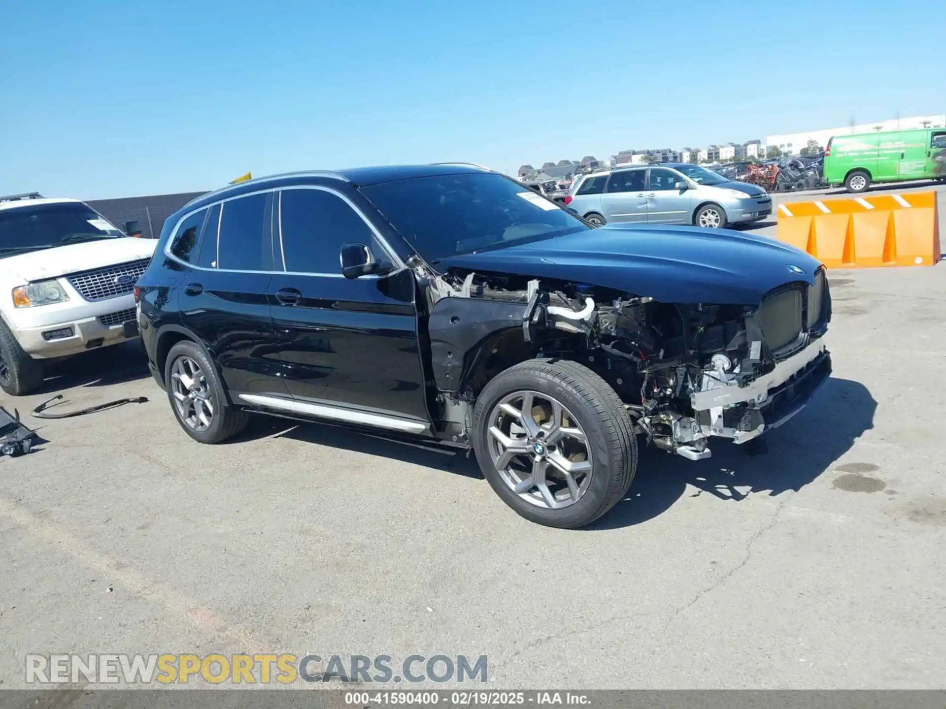 1 Photograph of a damaged car 5UX43DP03R9X41272 BMW X3 2024