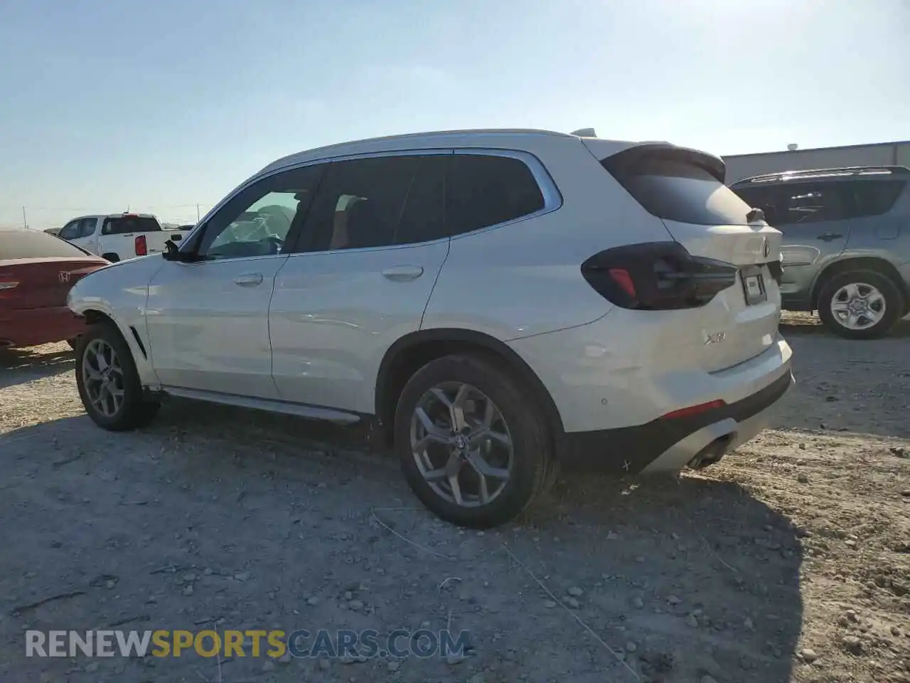 2 Photograph of a damaged car 5UX43DP04R9T76178 BMW X3 2024
