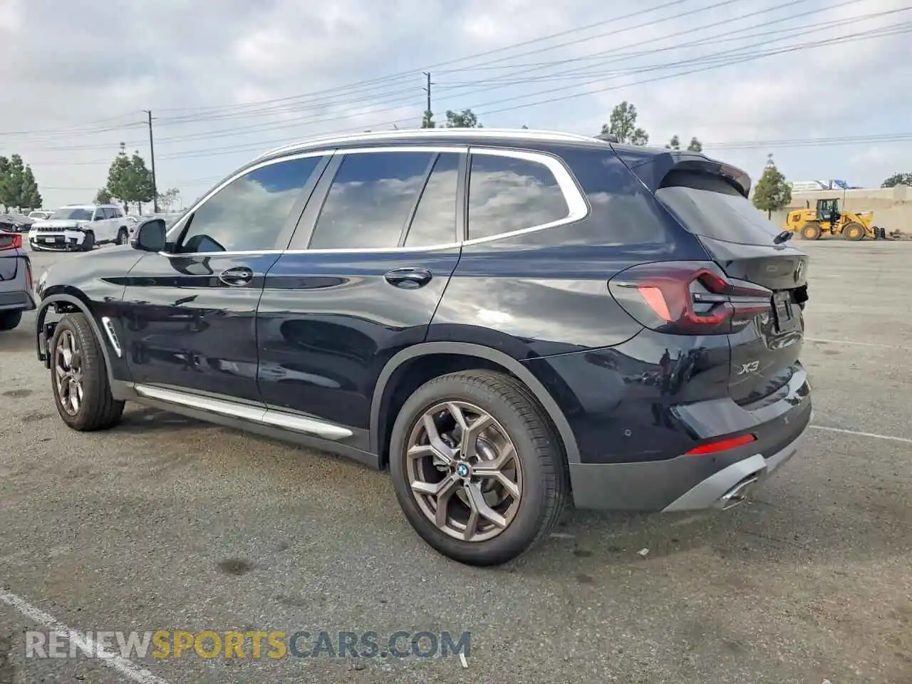 2 fotografías del automóvil dañado 5UX43DP04R9U57956 BMW X3 2024