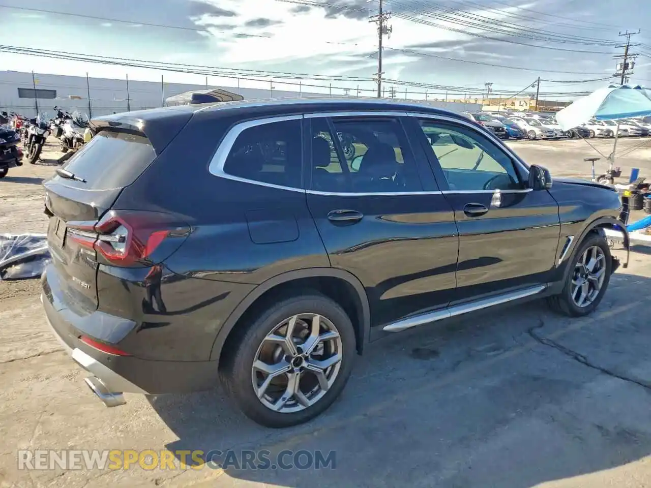 3 Photograph of a damaged car 5UX43DP04R9W43352 BMW X3 2024