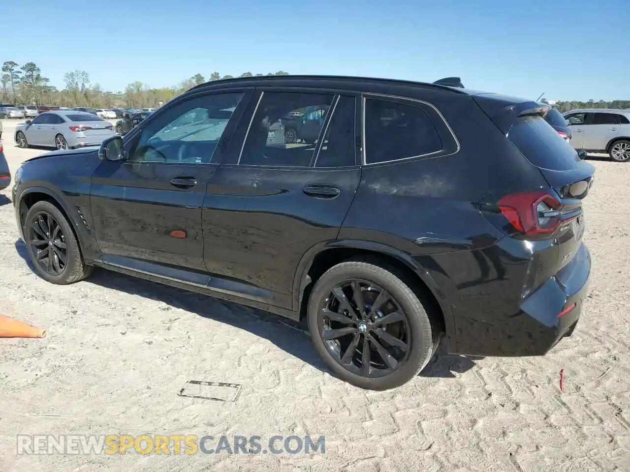 2 fotografías del automóvil dañado 5UX43DP04R9X35366 BMW X3 2024