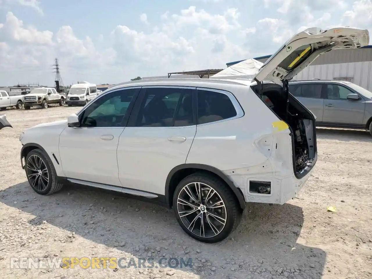 2 Photograph of a damaged car 5UX43DP05R9W79339 BMW X3 2024