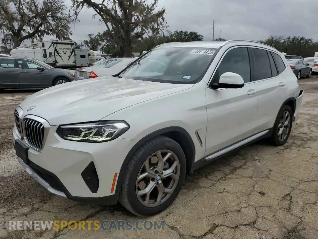 1 Photograph of a damaged car 5UX43DP06R9W15388 BMW X3 2024