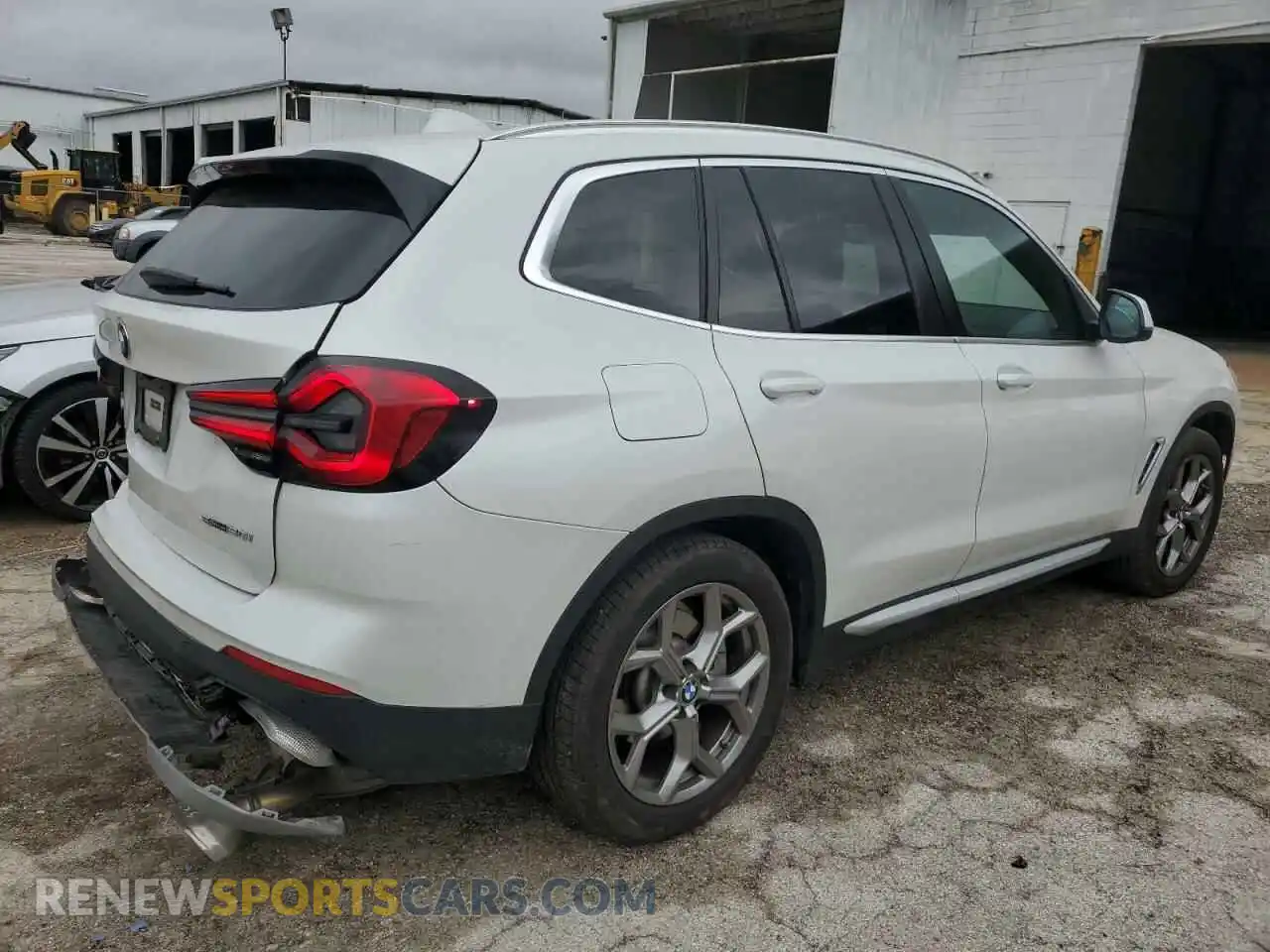 3 Photograph of a damaged car 5UX43DP06R9W15388 BMW X3 2024