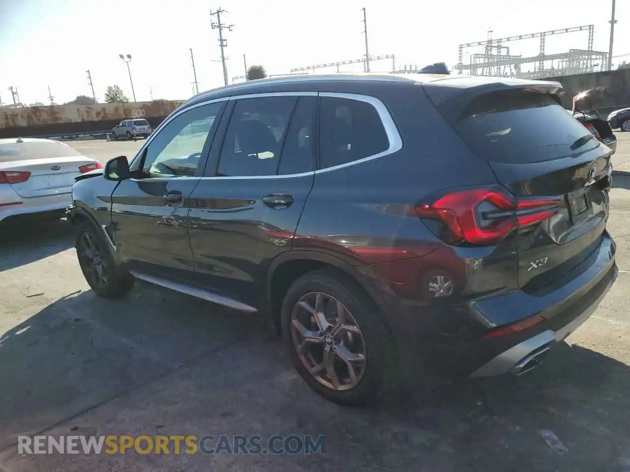 2 fotografías del automóvil dañado 5UX43DP07R9T42381 BMW X3 2024