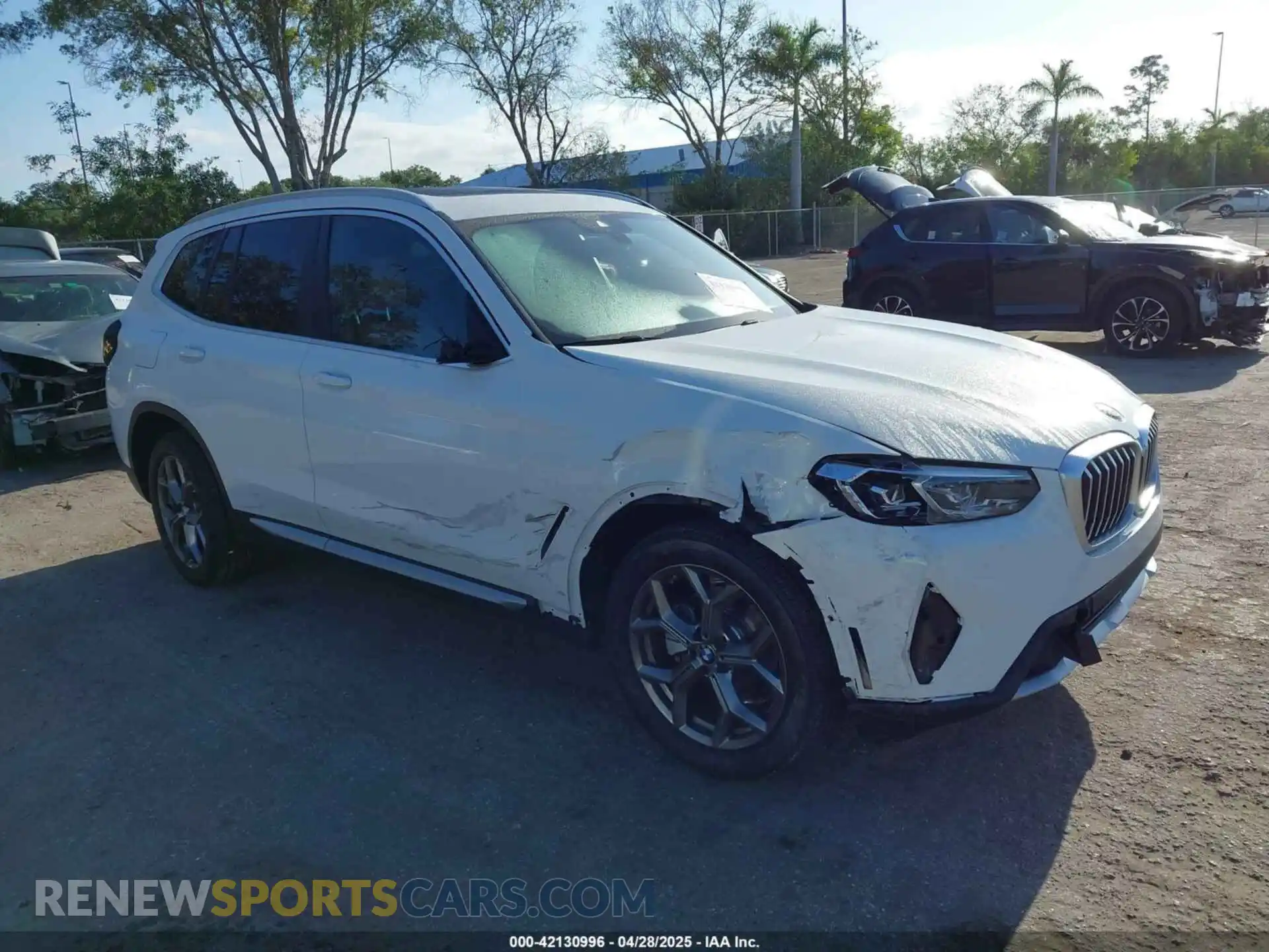 1 Photograph of a damaged car 5UX43DP07R9U11649 BMW X3 2024