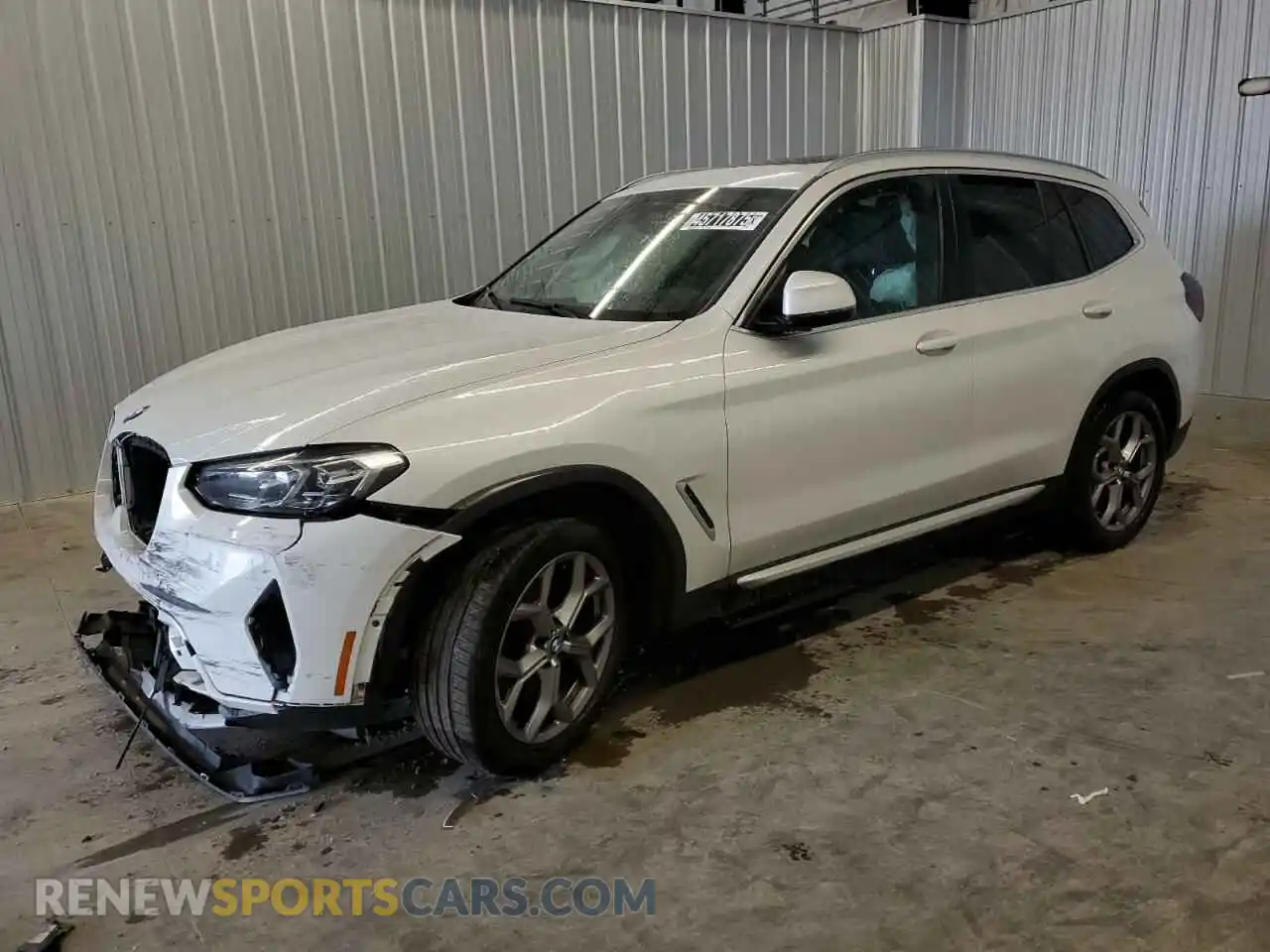 1 Photograph of a damaged car 5UX43DP07R9U23087 BMW X3 2024