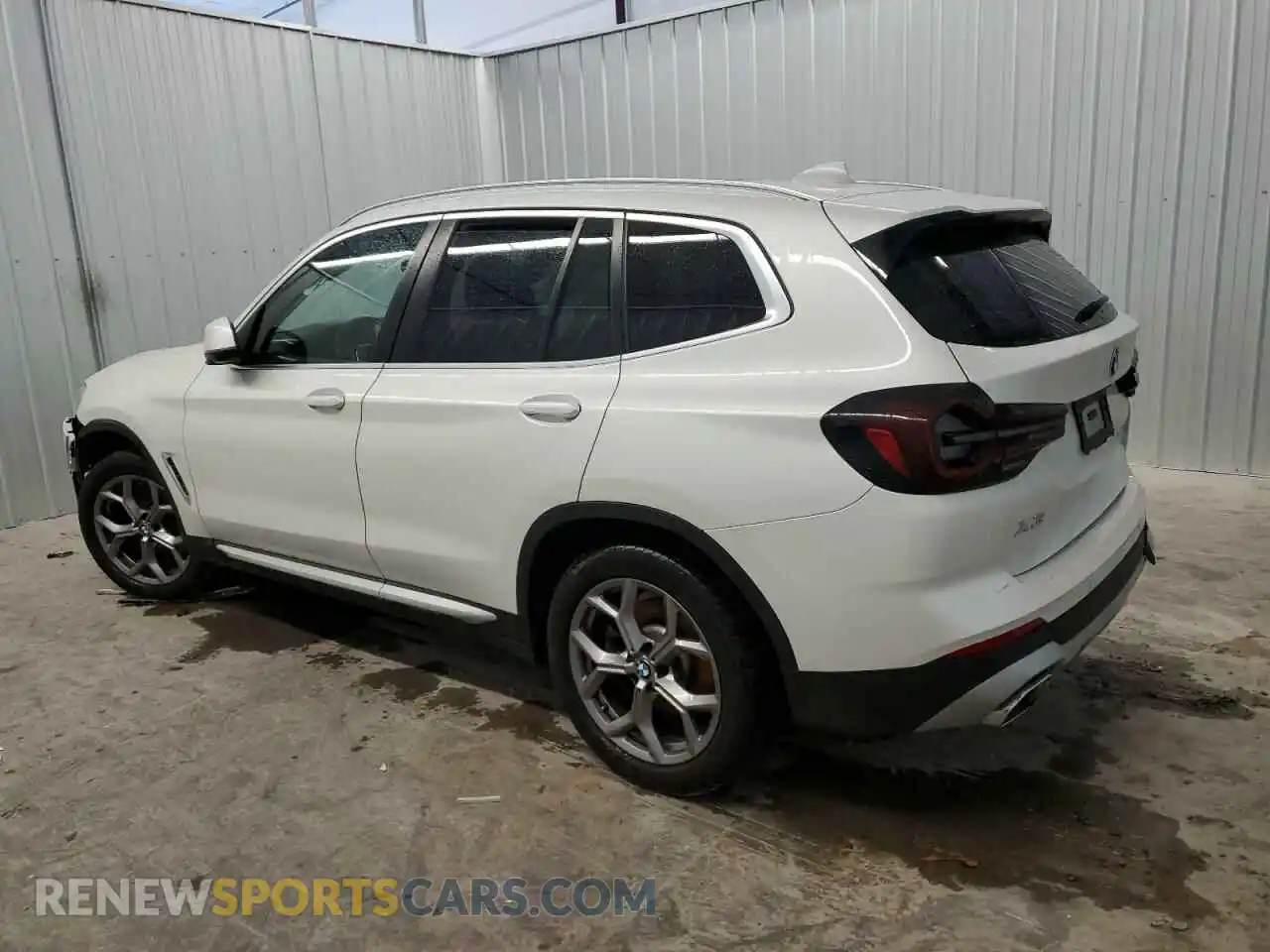 2 Photograph of a damaged car 5UX43DP07R9U23087 BMW X3 2024