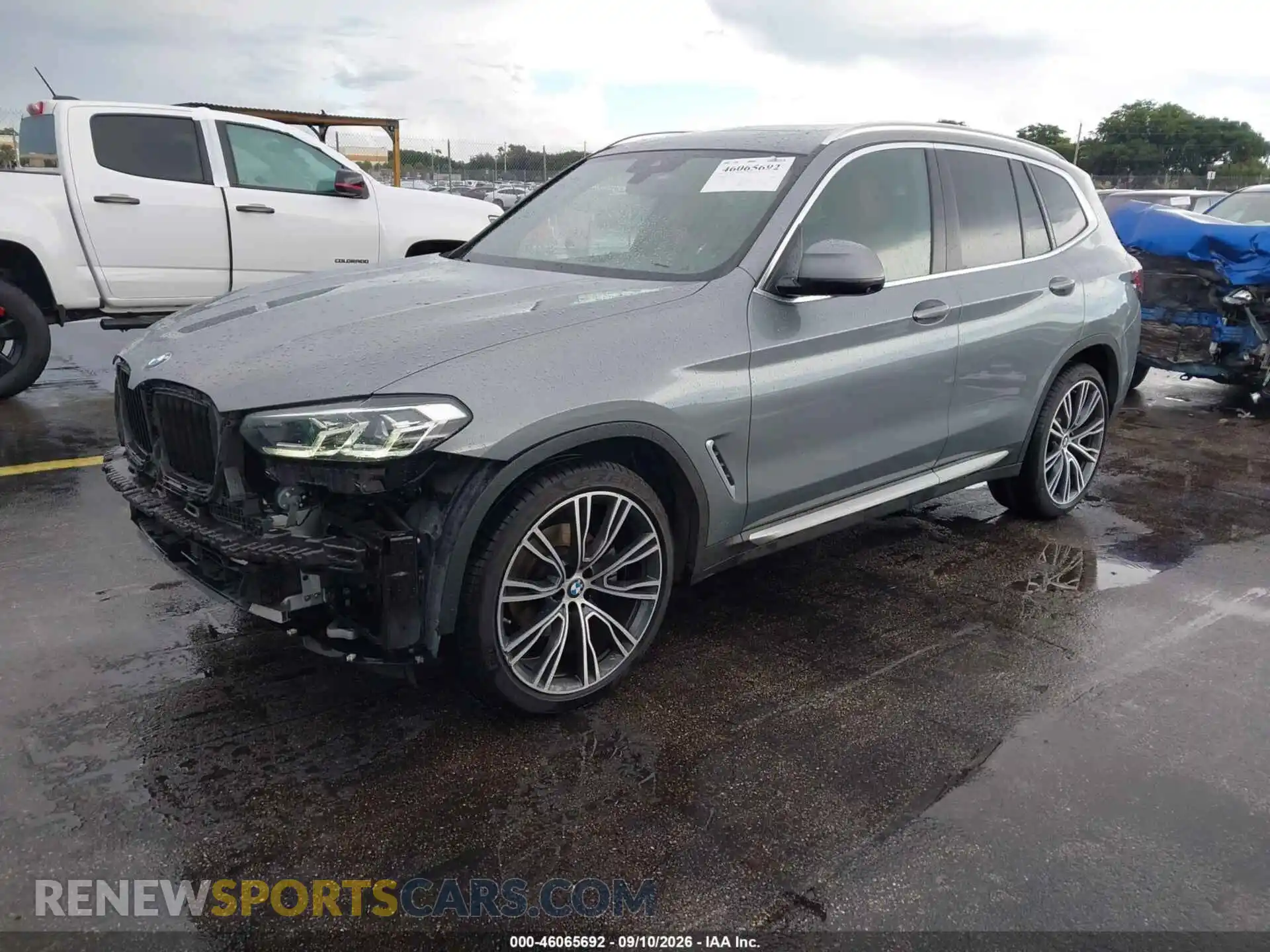 2 fotografías del automóvil dañado 5UX43DP07R9W55799 BMW X3 2024