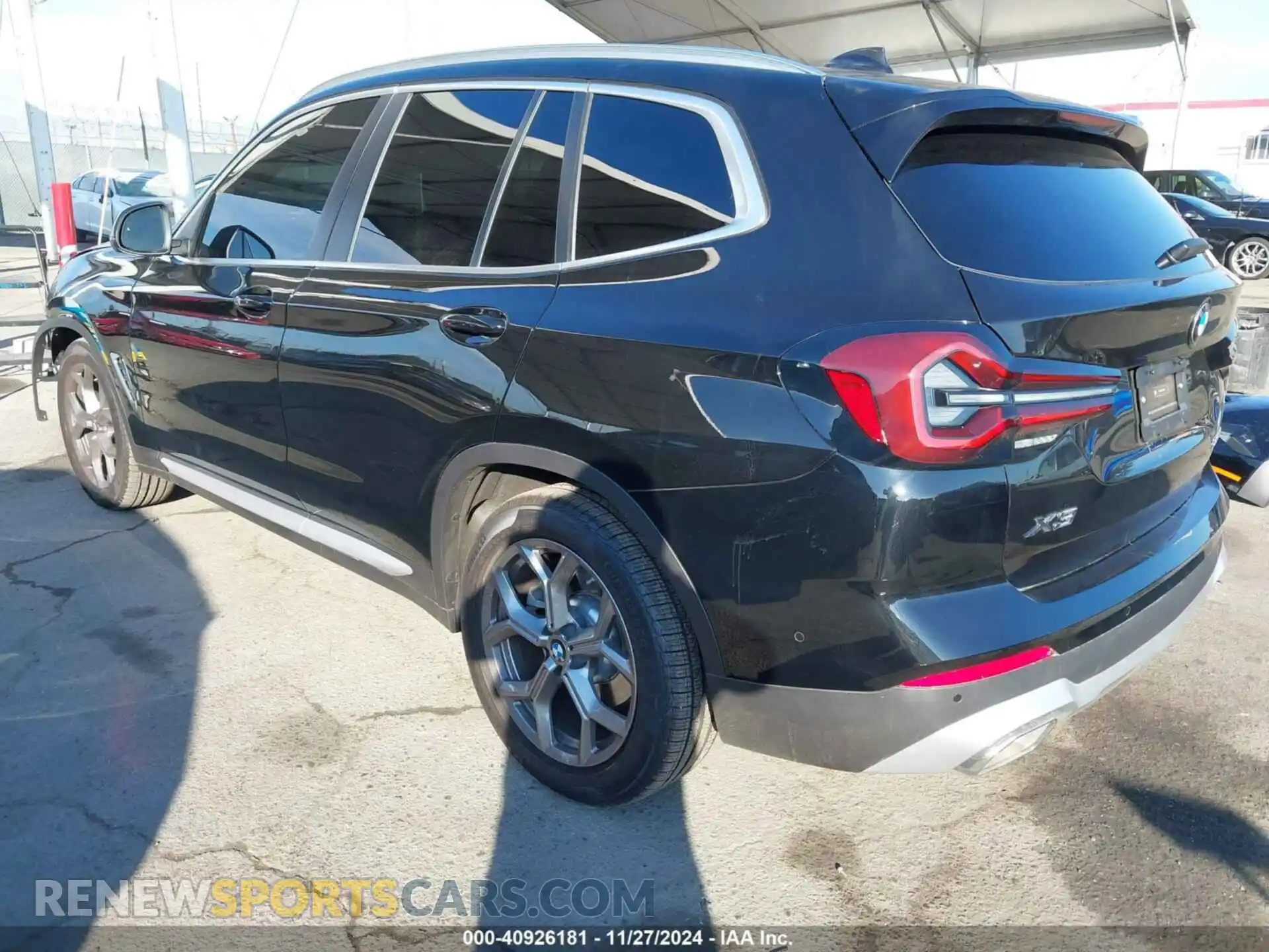 3 Photograph of a damaged car 5UX43DP07R9X40917 BMW X3 2024