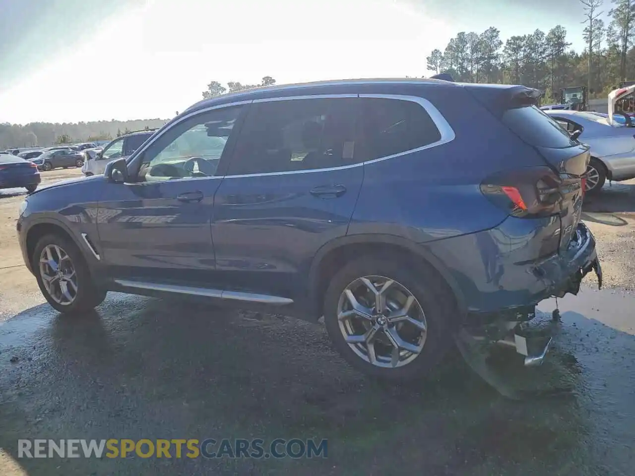 2 Photograph of a damaged car 5UX43DP08R9T38825 BMW X3 2024