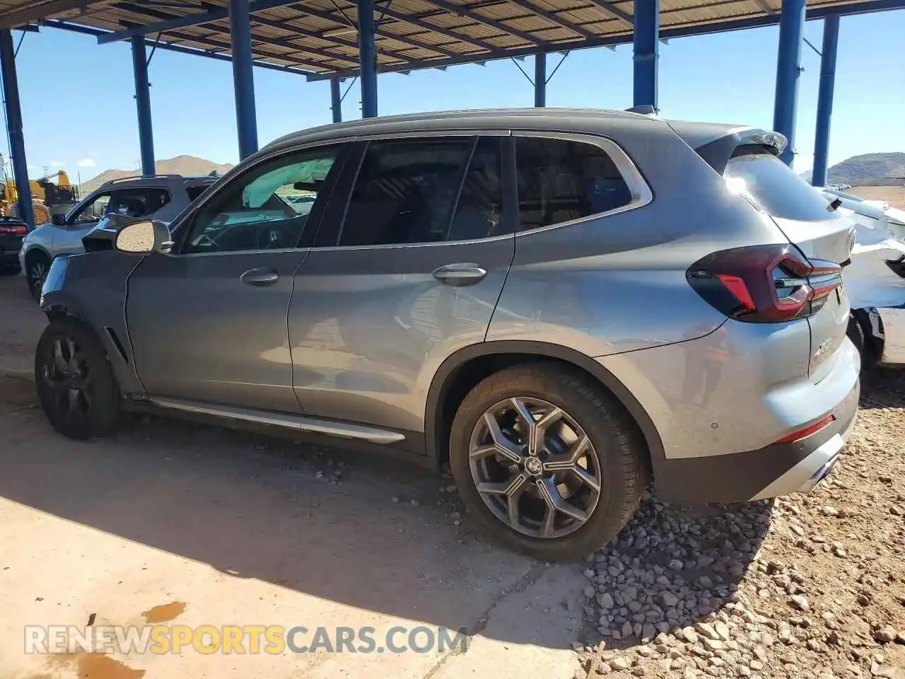 2 Photograph of a damaged car 5UX43DP08R9U33546 BMW X3 2024