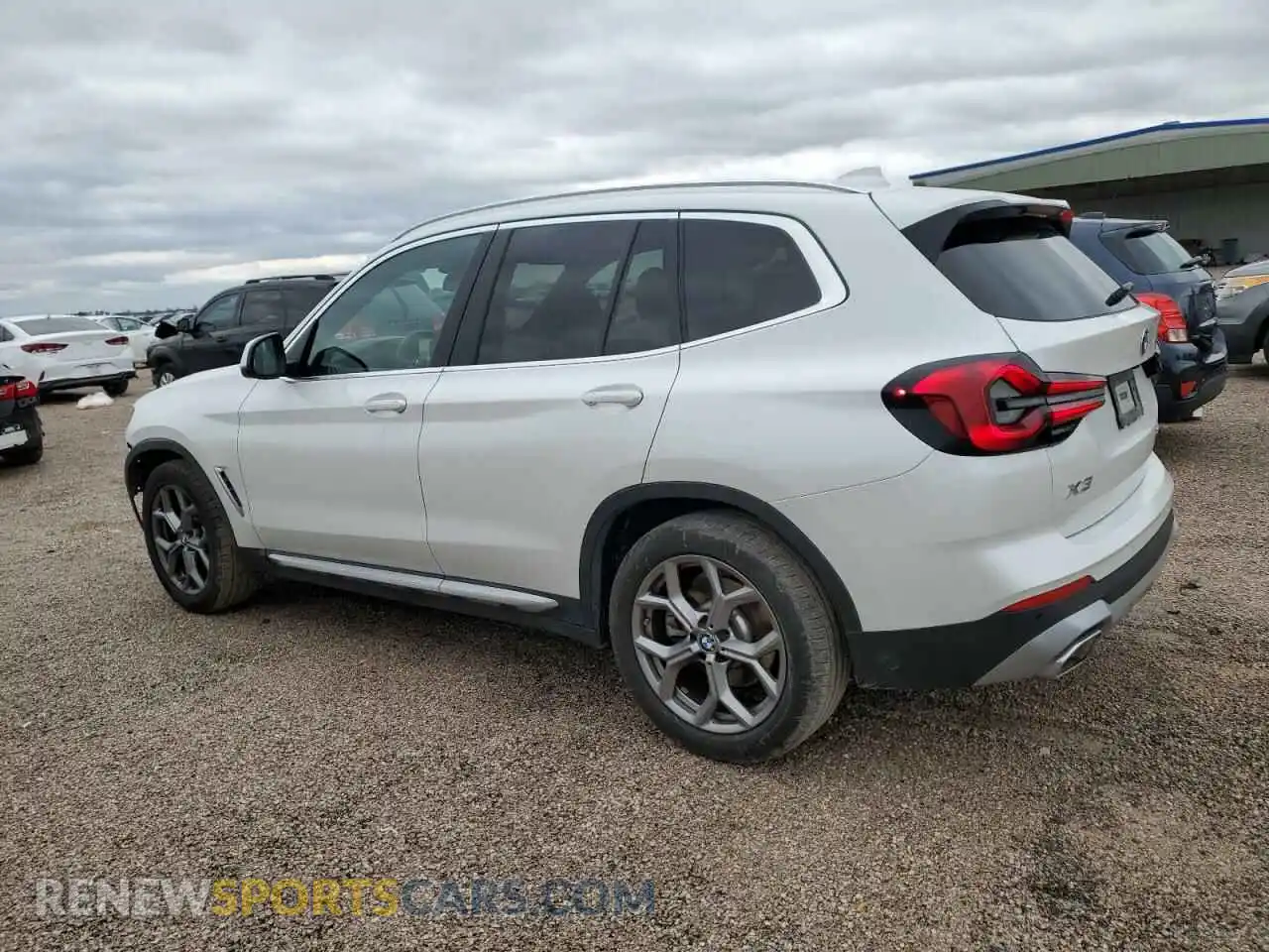 2 Photograph of a damaged car 5UX43DP09R9W15174 BMW X3 2024