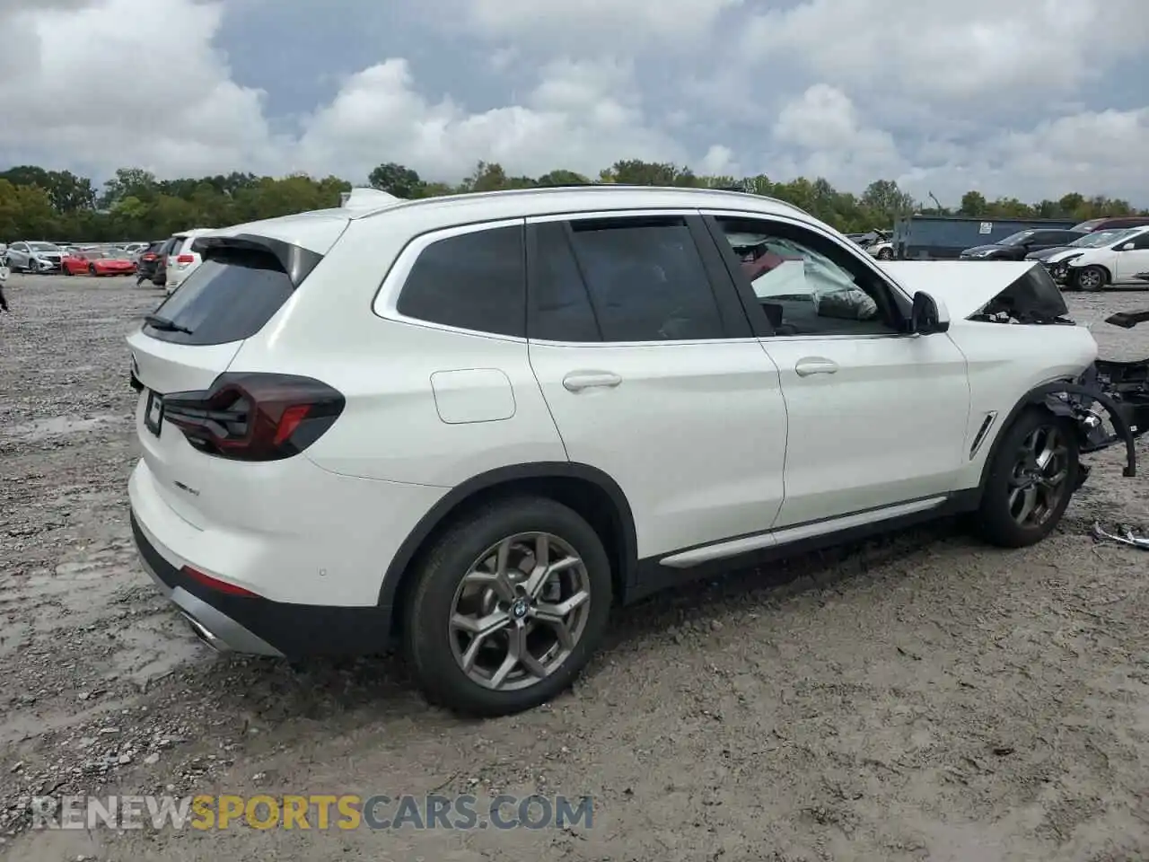 3 Photograph of a damaged car 5UX43DP09R9W37241 BMW X3 2024