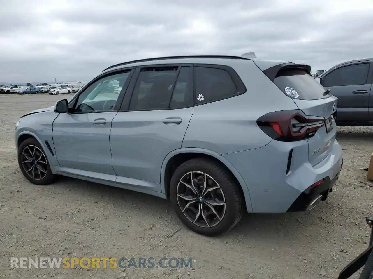 2 Photograph of a damaged car 5UX43DP0XR9T67677 BMW X3 2024