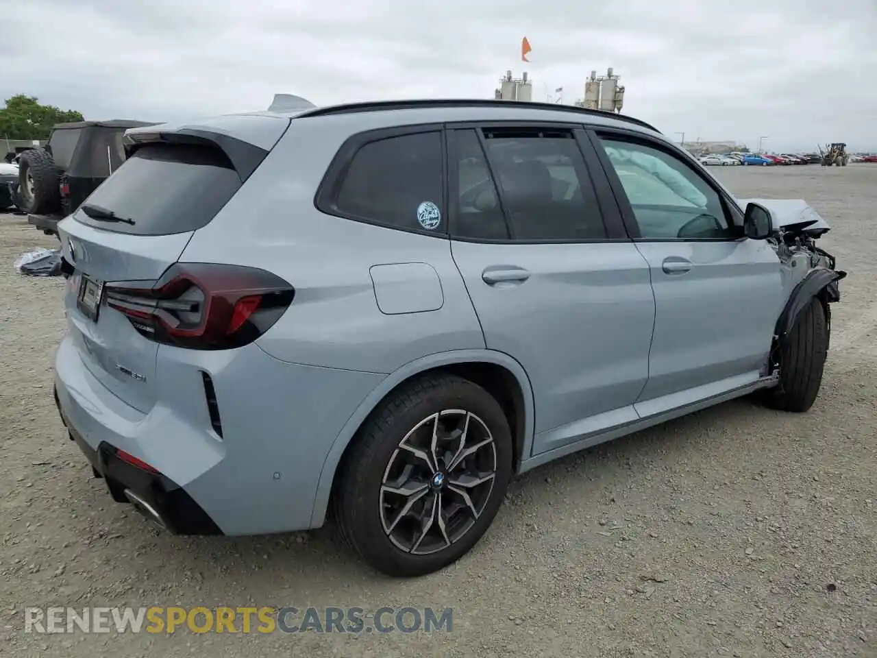 3 Photograph of a damaged car 5UX43DP0XR9T67677 BMW X3 2024
