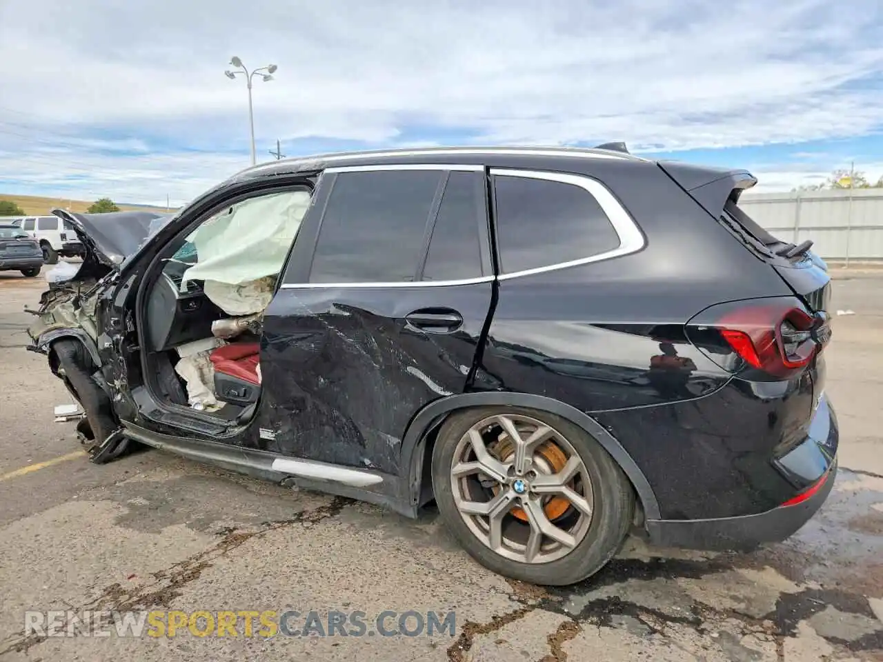 2 fotografías del automóvil dañado 5UX43DP0XR9U58111 BMW X3 2024